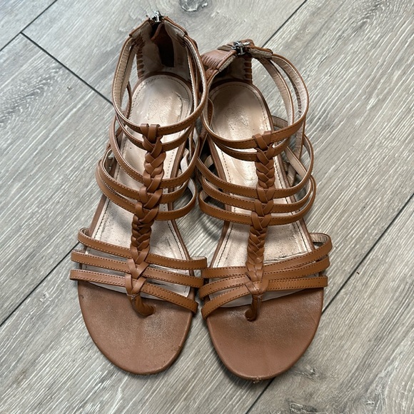 Victoria Secret Sandals 👡 - Picture 3 of 6